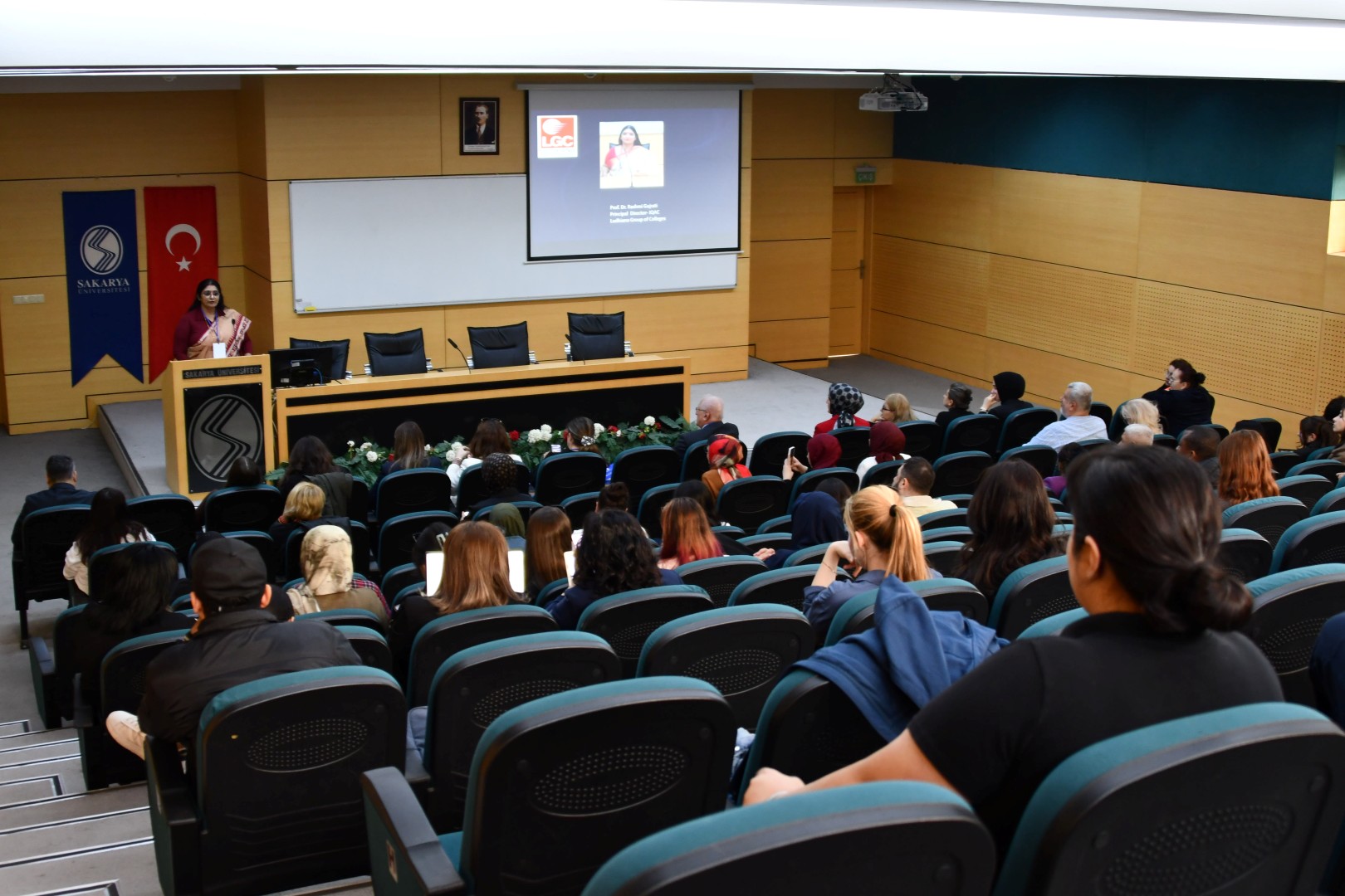 Yapay Zeka İnsanın Yerini Tutmaz