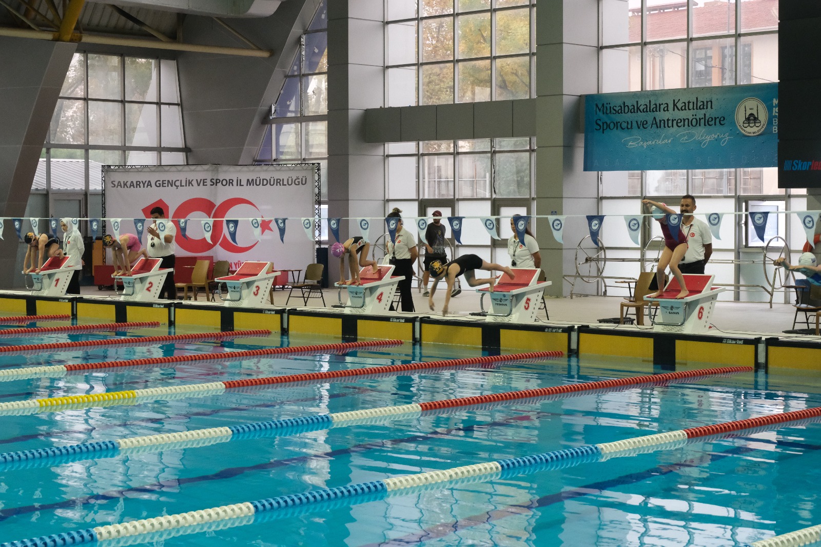 Küçük yüzücülerin Cumhuriyet başarısı