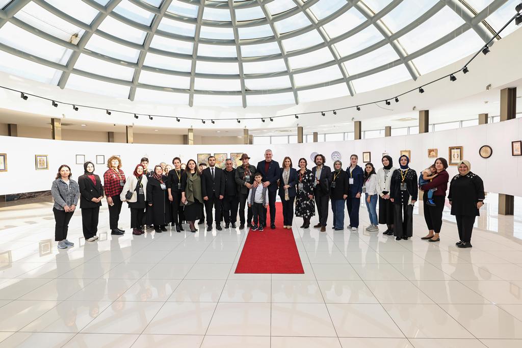 Serdivan’da “100+2 Şehirler Arası Karma Sergi”