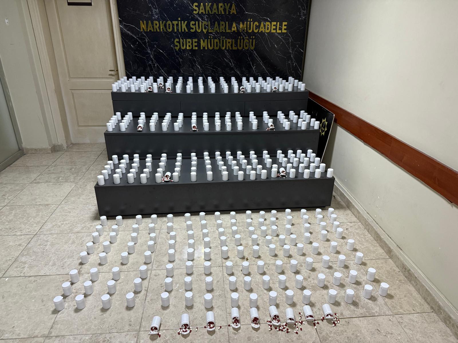 Film Gibi Uyuşturucu Operasyonu: 3 Gözaltı