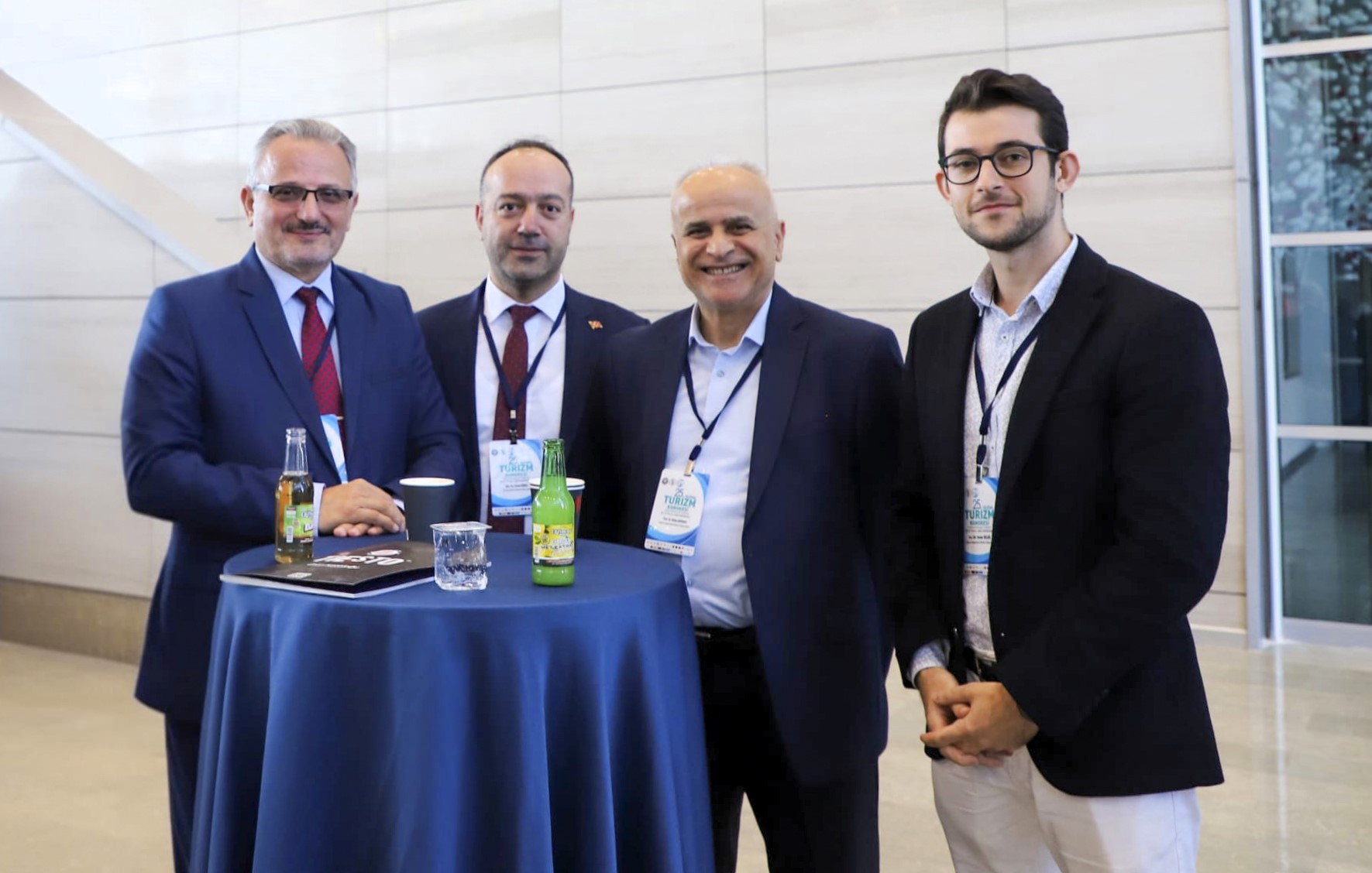 SUBÜ akademisyenlerine en iyi bildiri ödülü