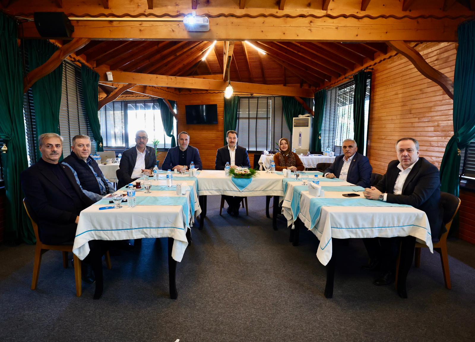 AK Parti'de gündem yeni projeler