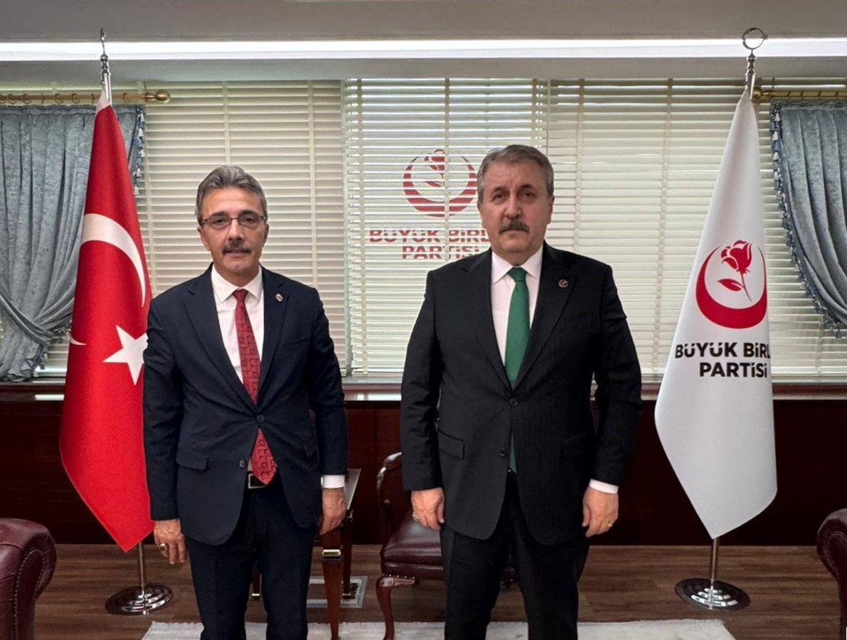 Başkan Dinç Destici'yi ziyaret etti