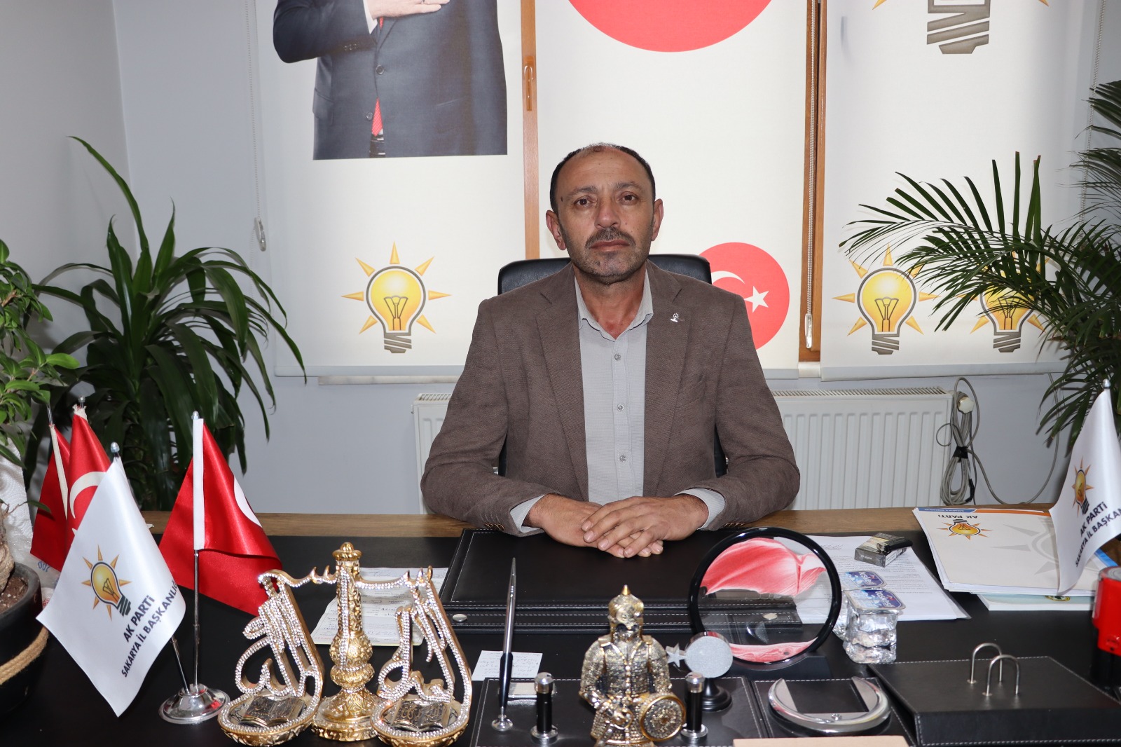Ferizli AK Parti’de Başkan Rahmi Yılmaz