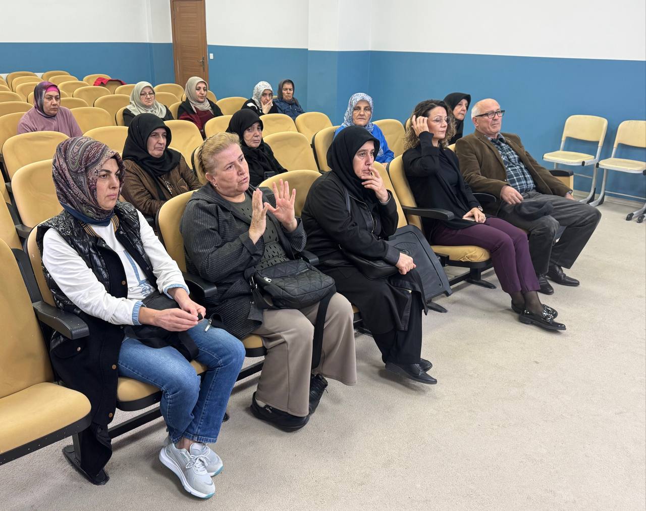 Ailelerin merak ettiği soruları cevaplandı