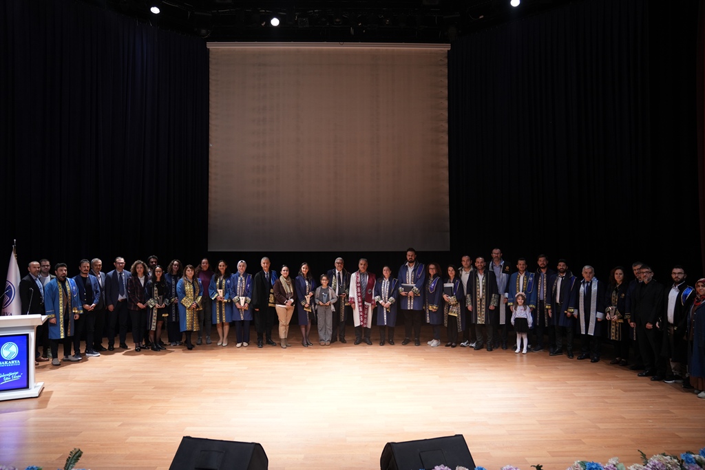 Hedeflere inanırsak gerisi geliyor