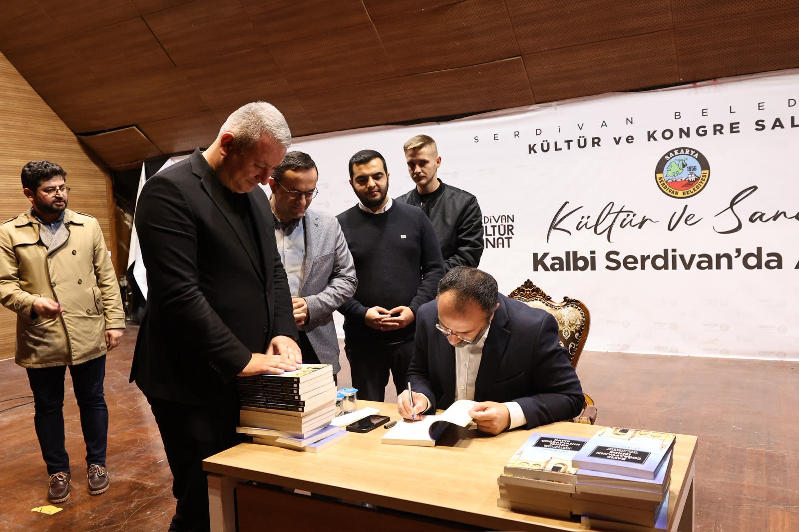 Serdivan’da Taha Kılınç Söyleşisine Yoğun İlgi