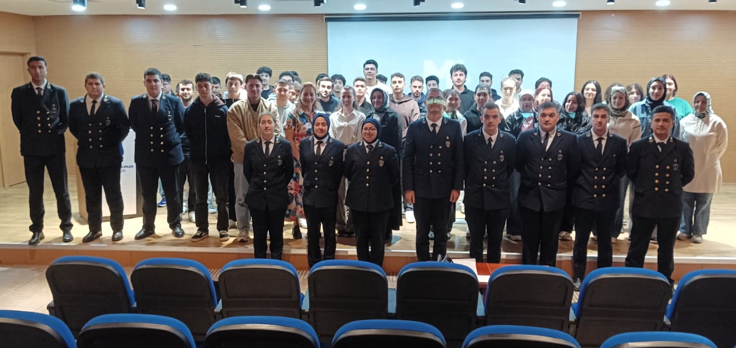 Uzman isimler öğrencilerle buluştu