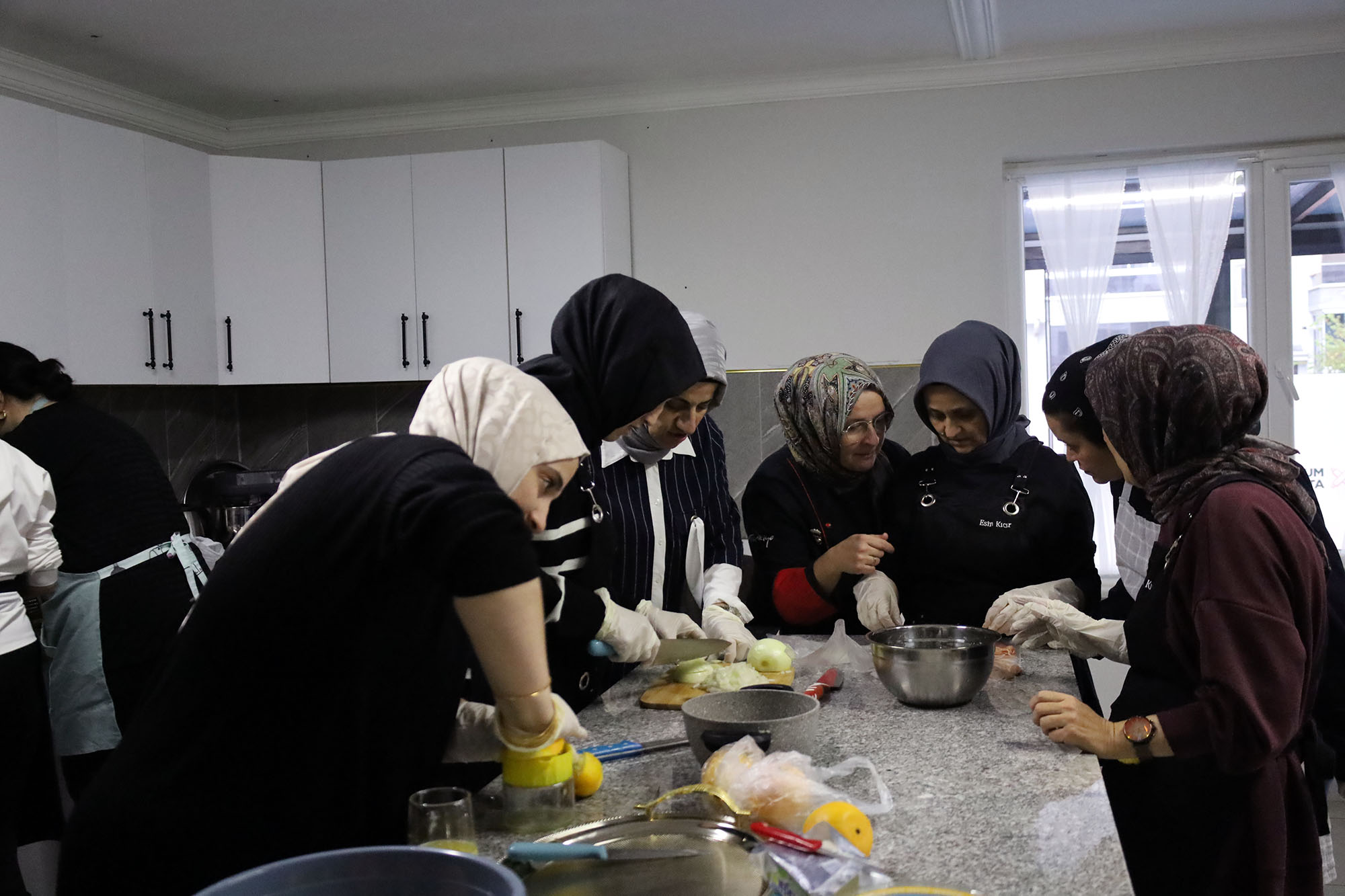 Arifiye’ye profesyonel mutfak atölyesi