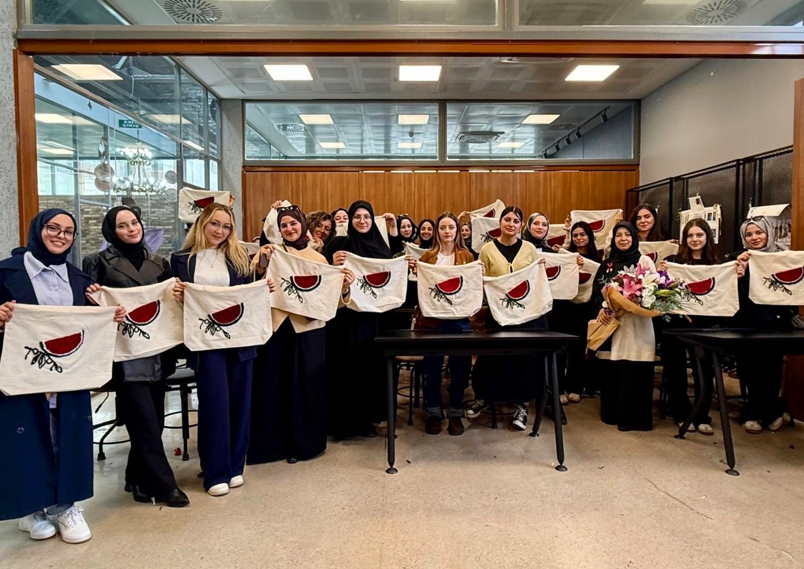 SUBÜ öğrencileri keçe üretimini deneyimledi