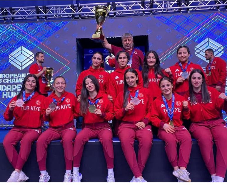 Büyükşehir her branşta başarılarına devam ediyor