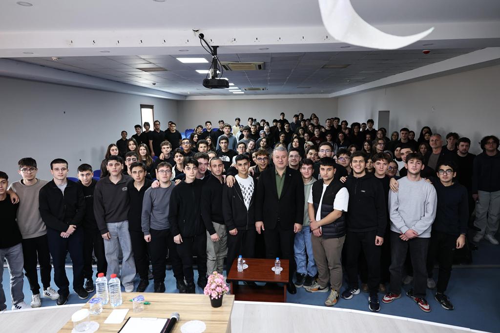 Gençlerin Fikirleri Yolumuzu Aydınlatıyor