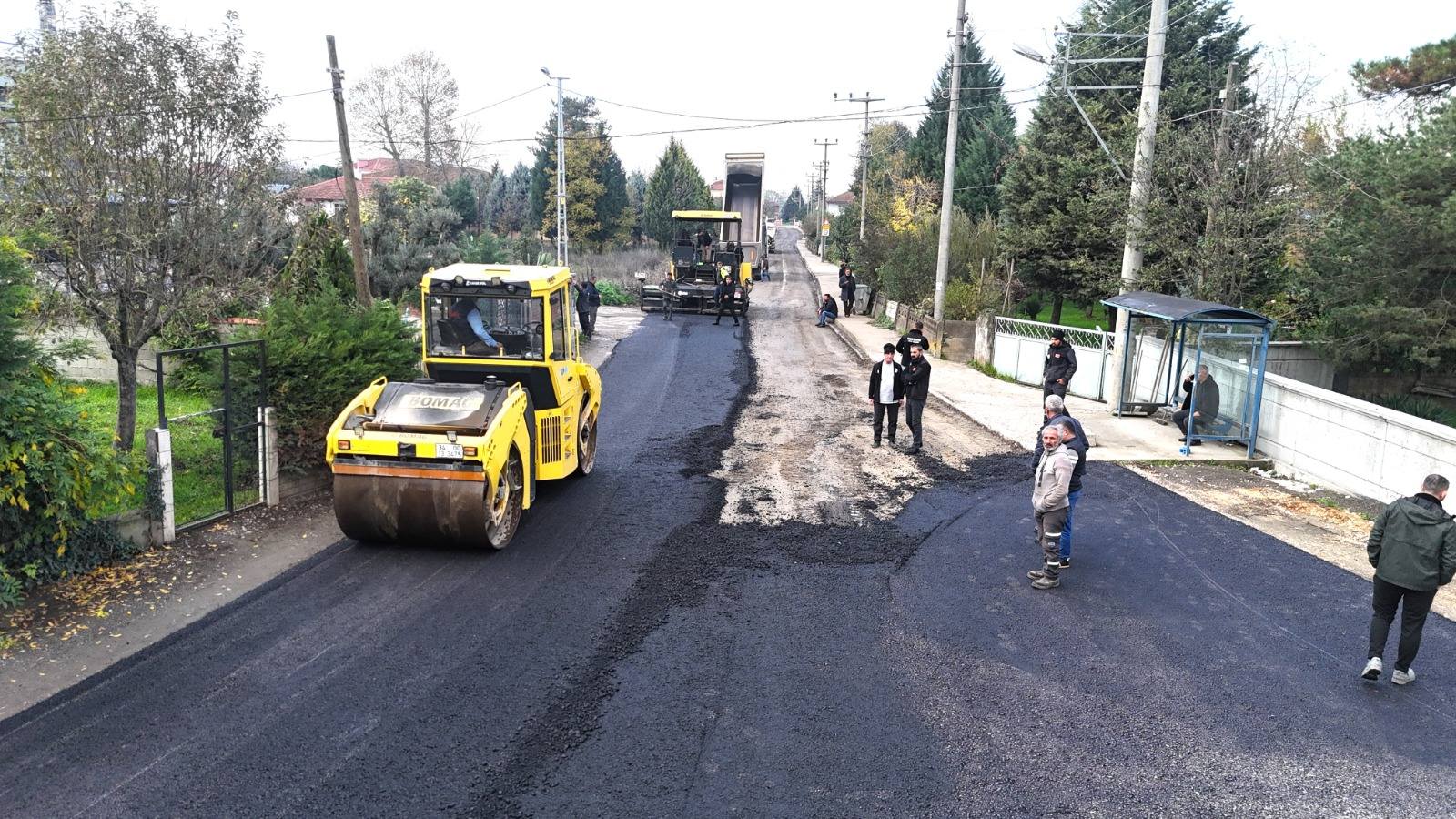 KAYALAR REŞİTBEY’DE YOLLAR YENİLENİYOR