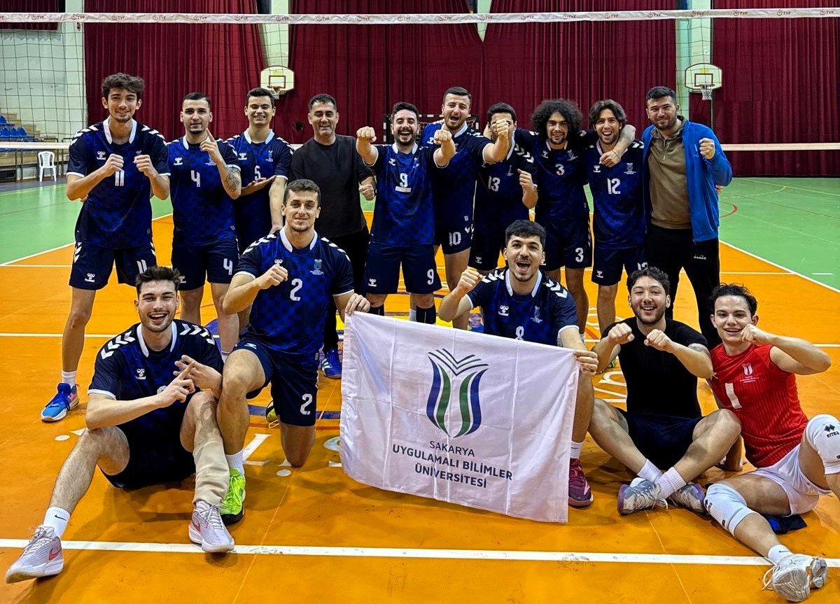 SUBÜ’den voleybolda çifte birincilik