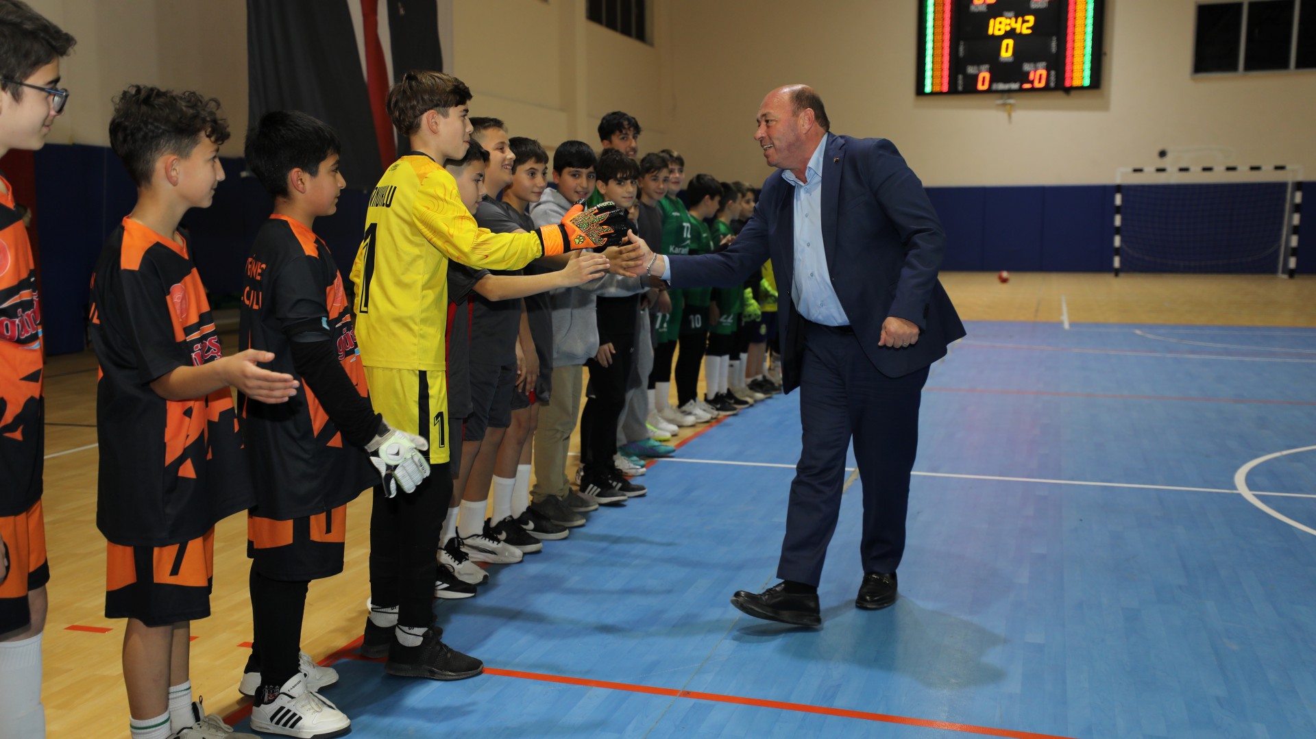 Ferizli’de Futsal Heyecanı Başladı