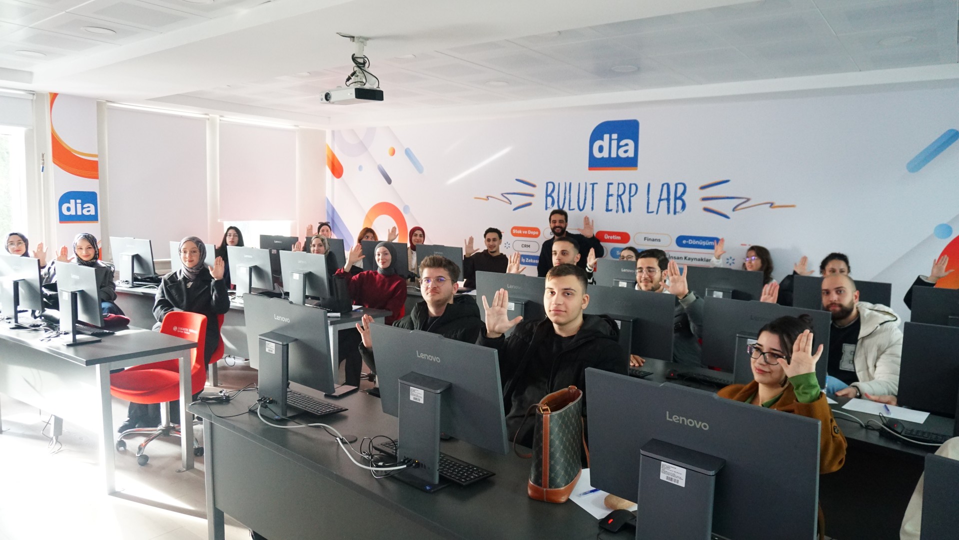 İş Dünyası SAU İşletme’de Mülakattaydı