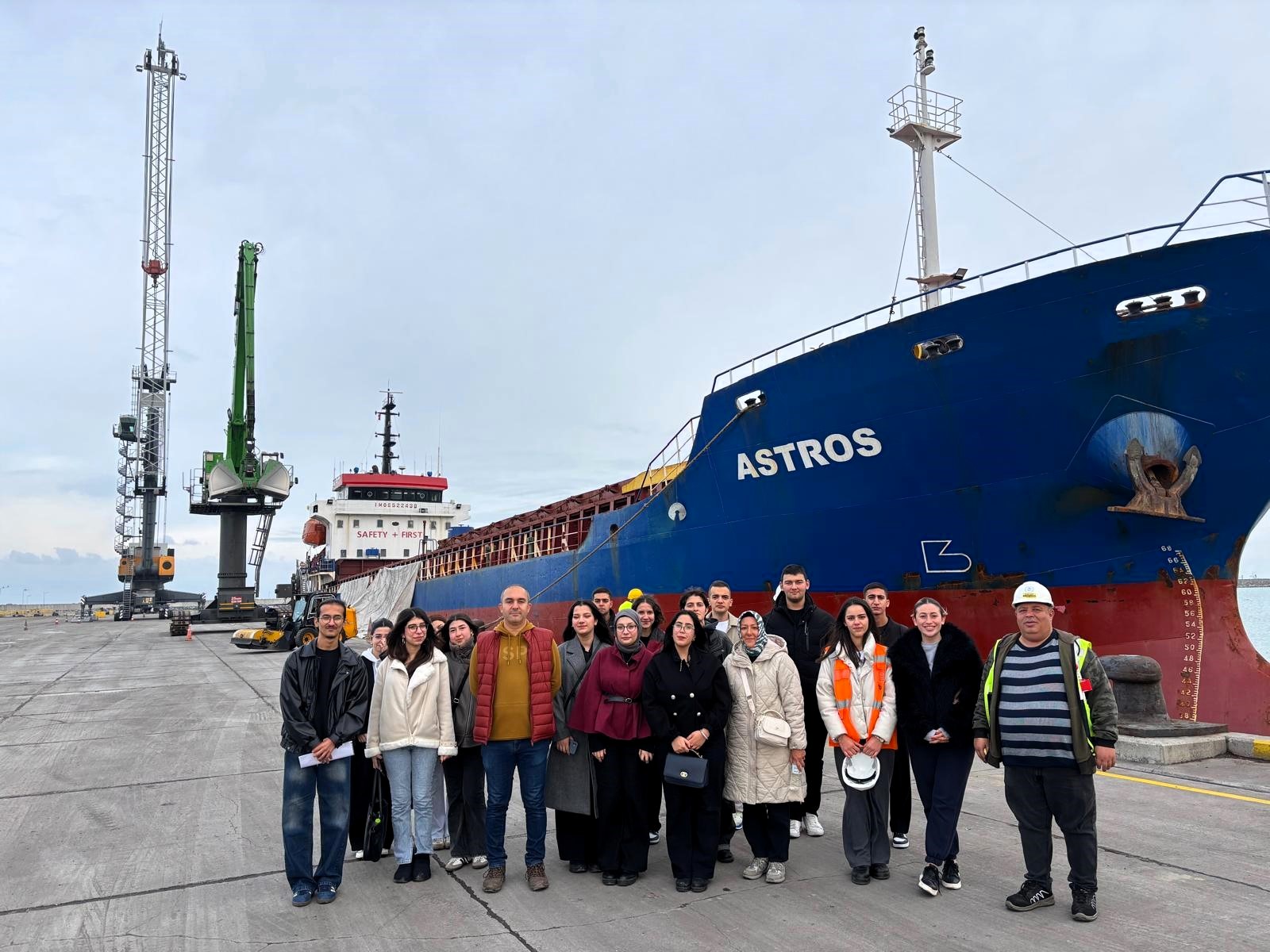 Liman operasyonlarını yerinde gözlemlediler