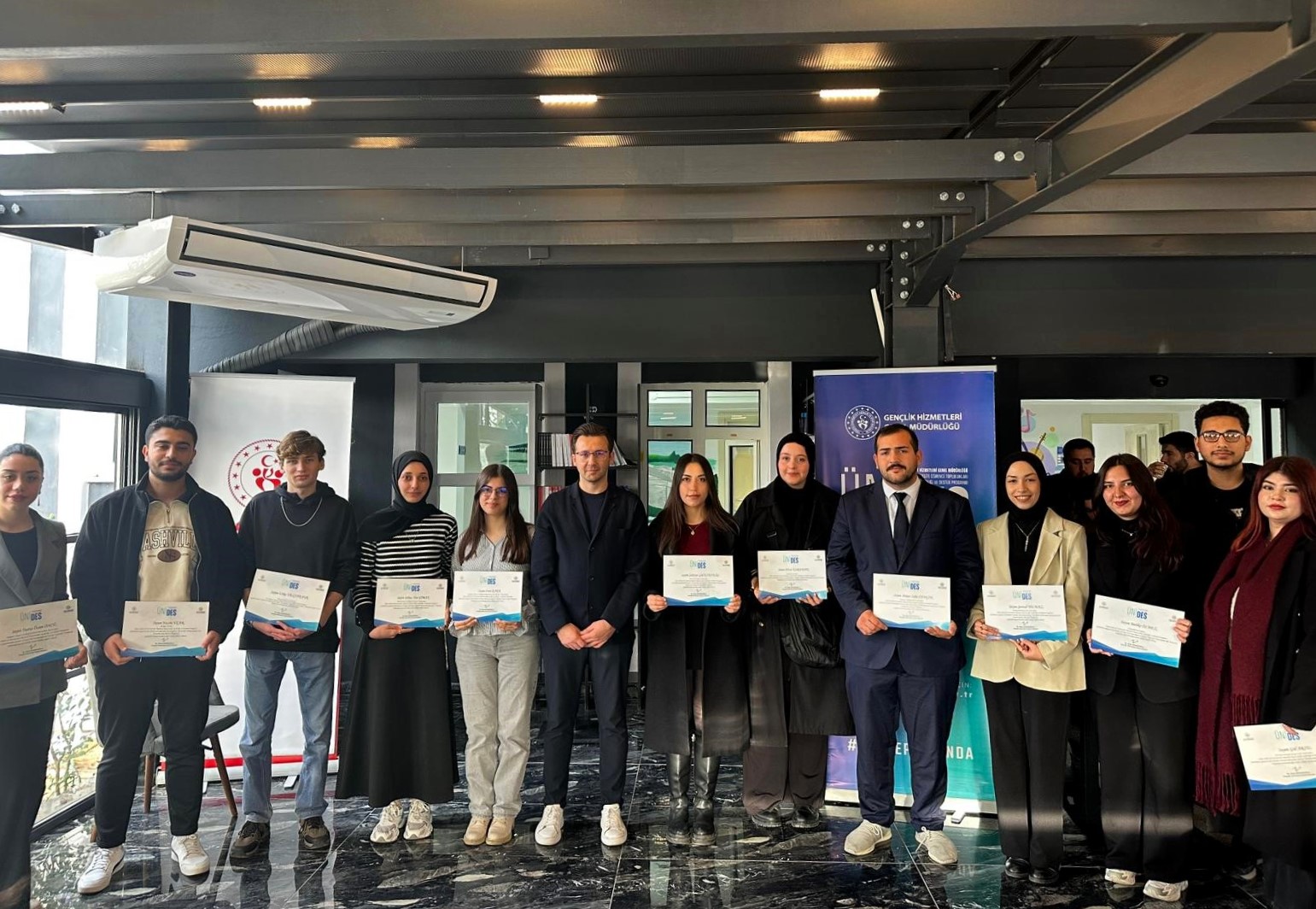 ÜNİDES projeli öğrenci topluluklarına teşekkür