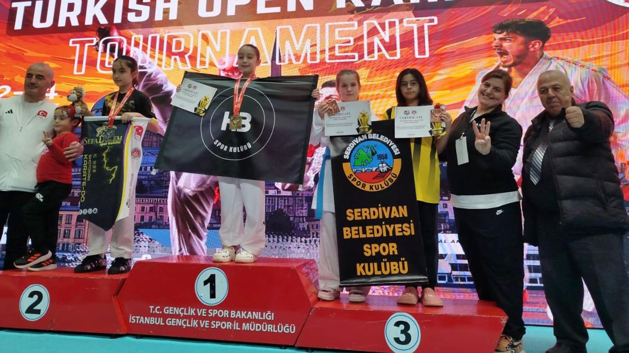 5 Madalya ile Gurur Yaşattılar