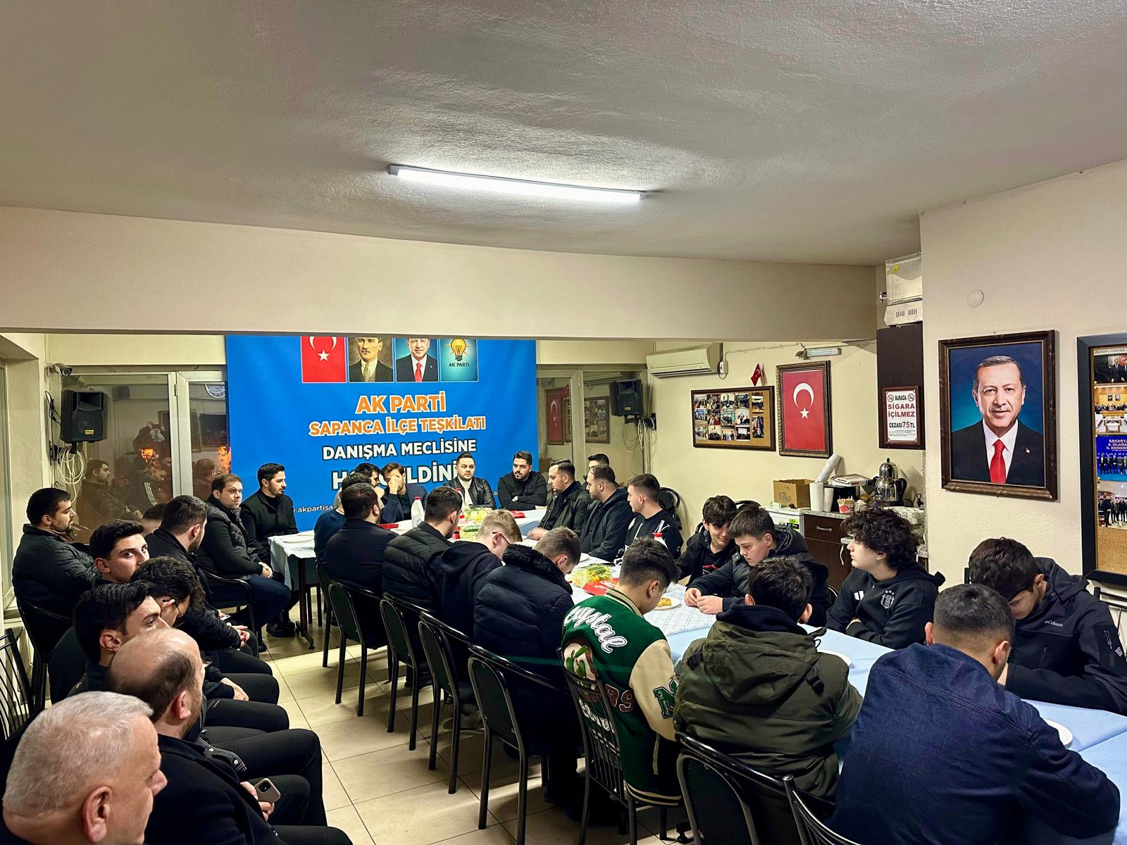 AK Parti Sapanca’da Gençlerle buluşma