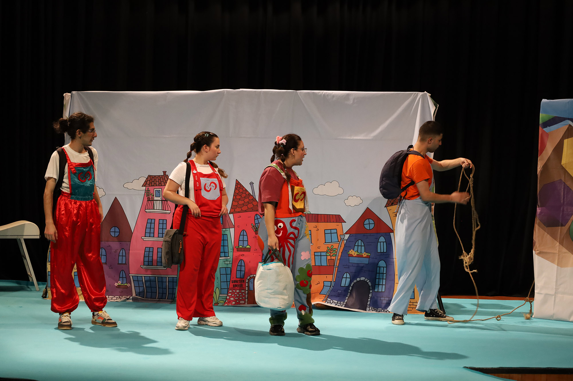 ‘Ali Can ve Arkadaşları’ çocuklarla buluştu