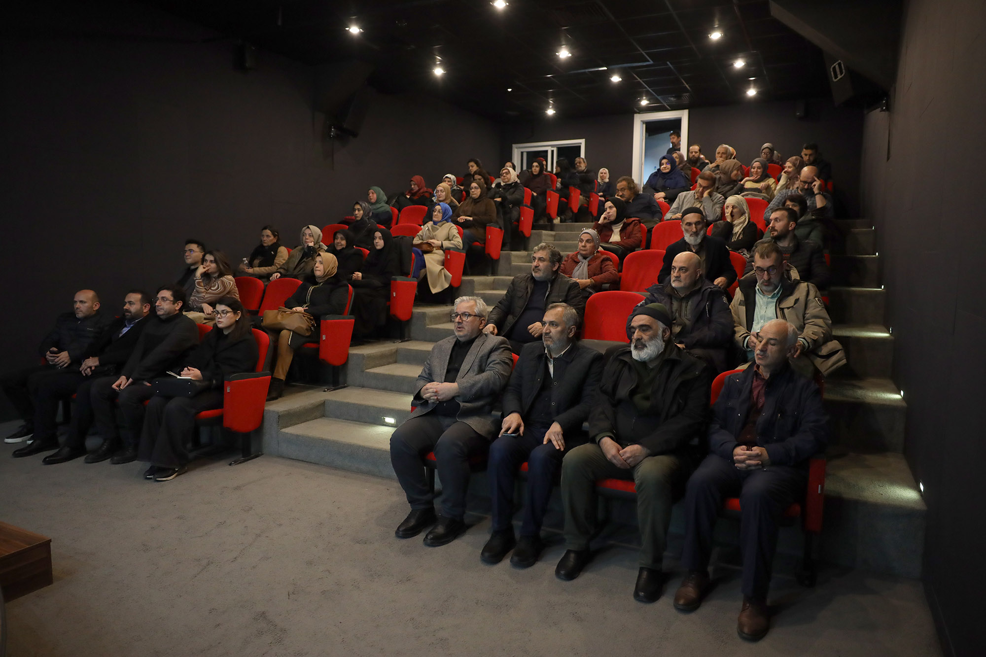 İbadetin şekli değil hakikati esastır