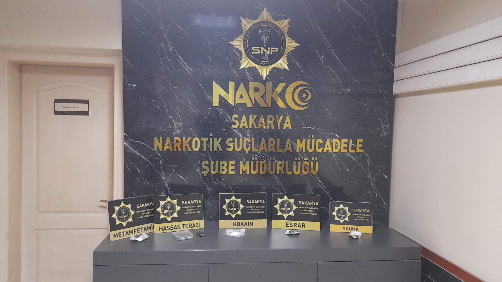 Uyuşturucu Operasyonu: 8 gözaltı