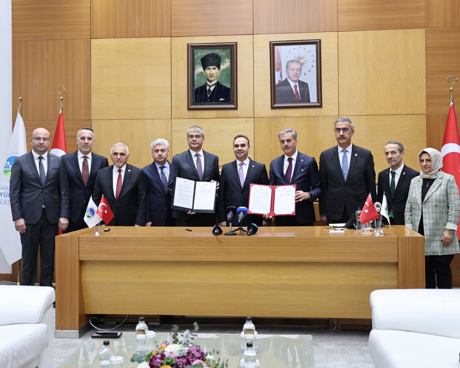 Bakanı Kacır imzayı attı