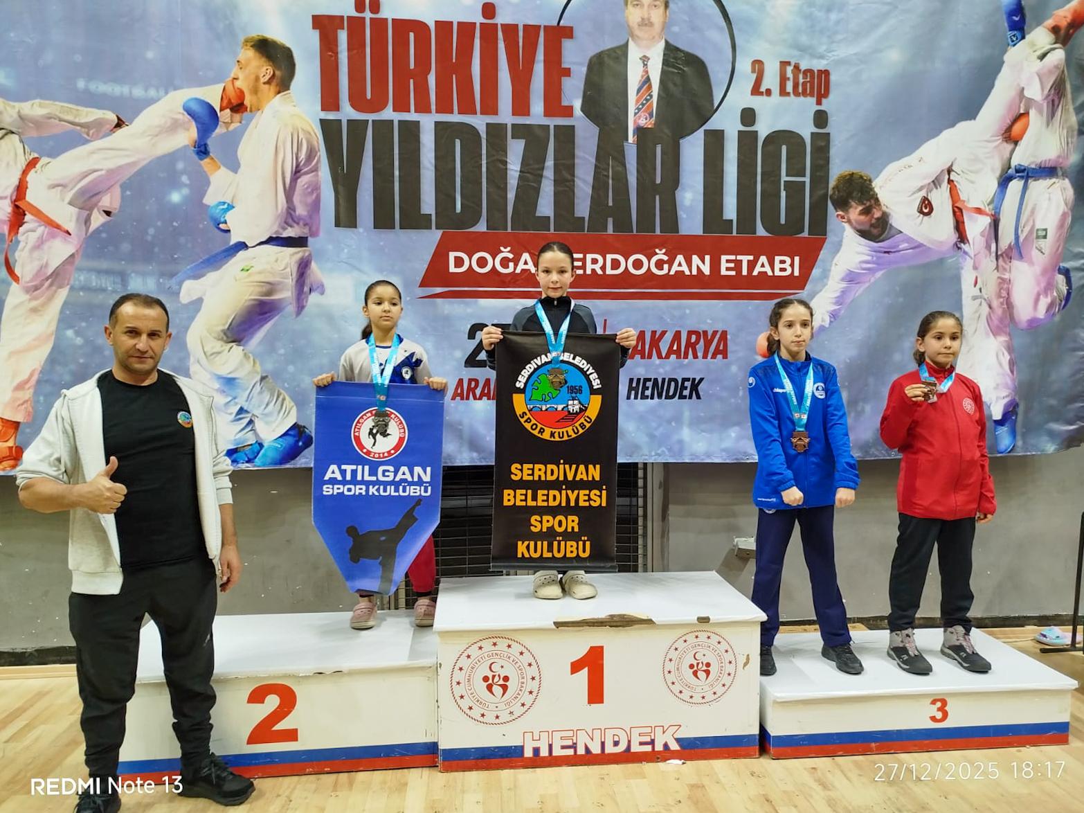 21 Madalya ile Gurur Veren Başarı