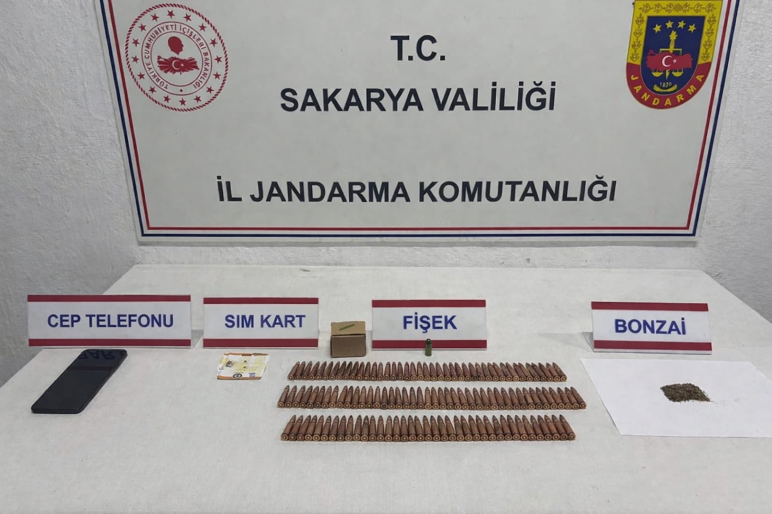 Uyuşturucu ve Silah Operasyonu: 2 Tutuklama