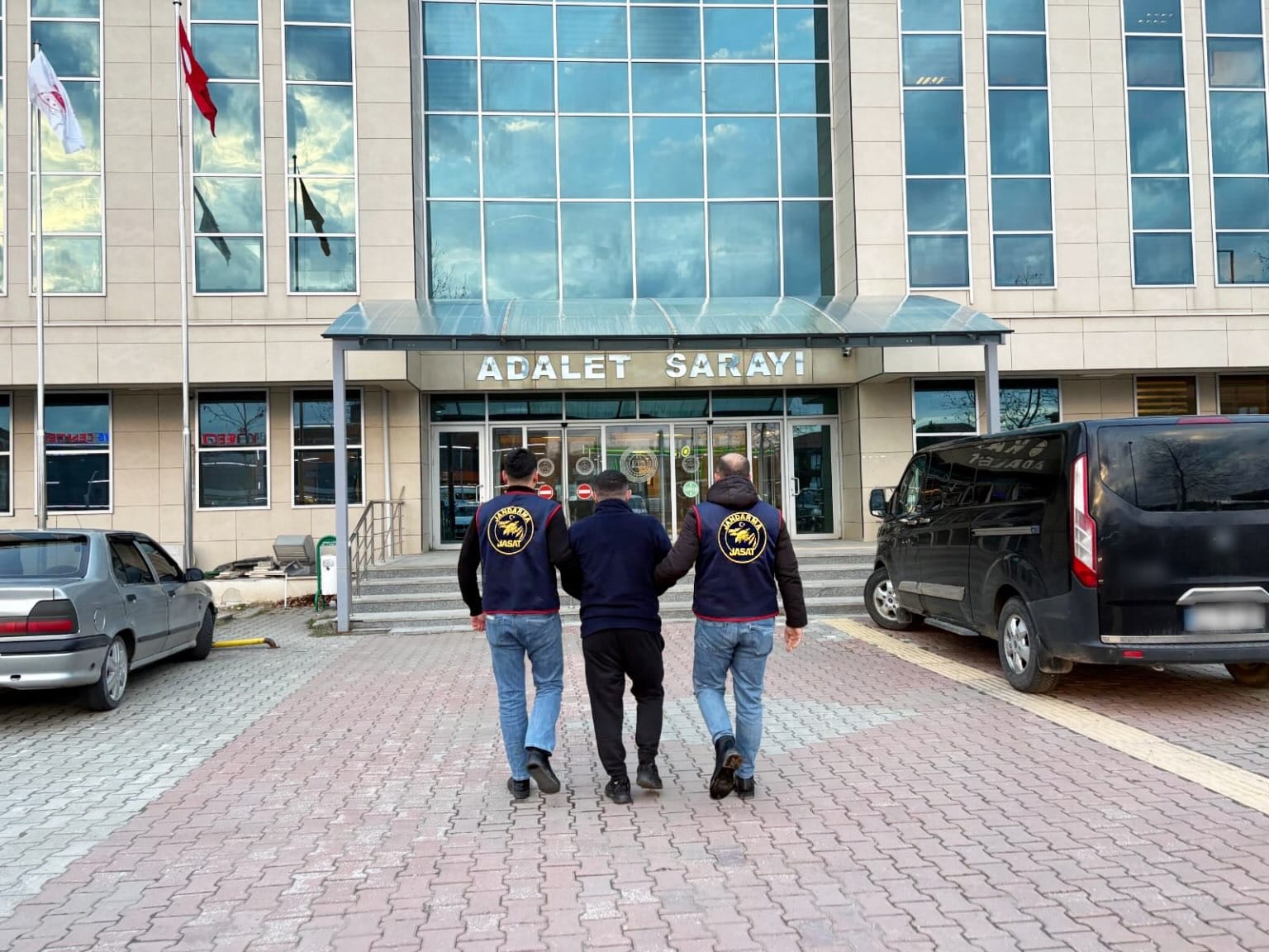 Suçlular Jandarmadan kaçamadı