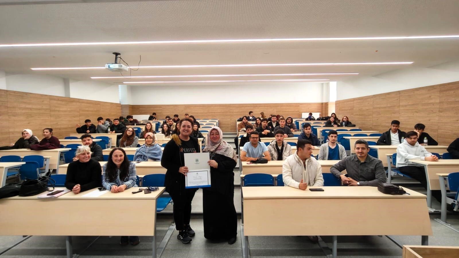 Geleceğin aileleri için eğitim