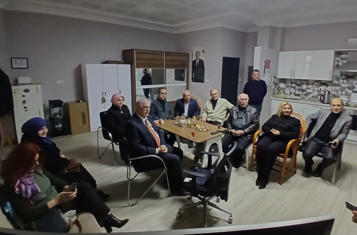 Adapazarlı Ressam Mustafa Tömekçe Anıldı