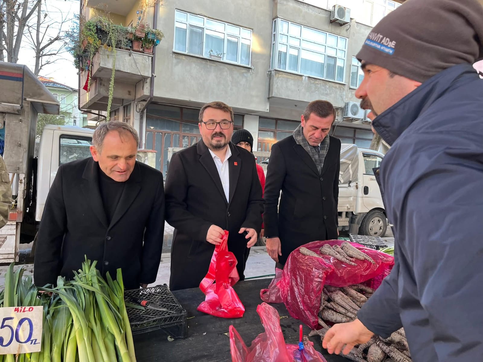 Pazar Esnafımızın Sorunlarını Yerinde Dinliyoruz