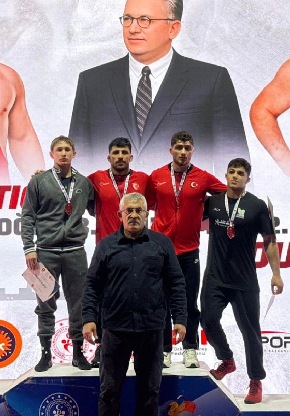 Abdülsamet Antalya’da podyuma çıktı