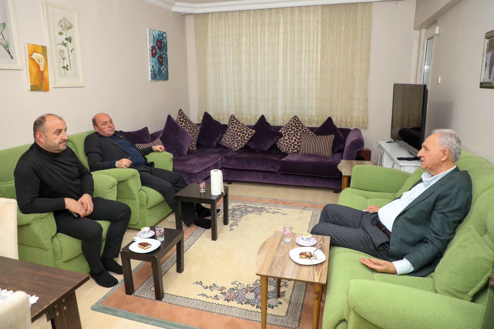 Başkan Ata Gazetecileri unutmadı