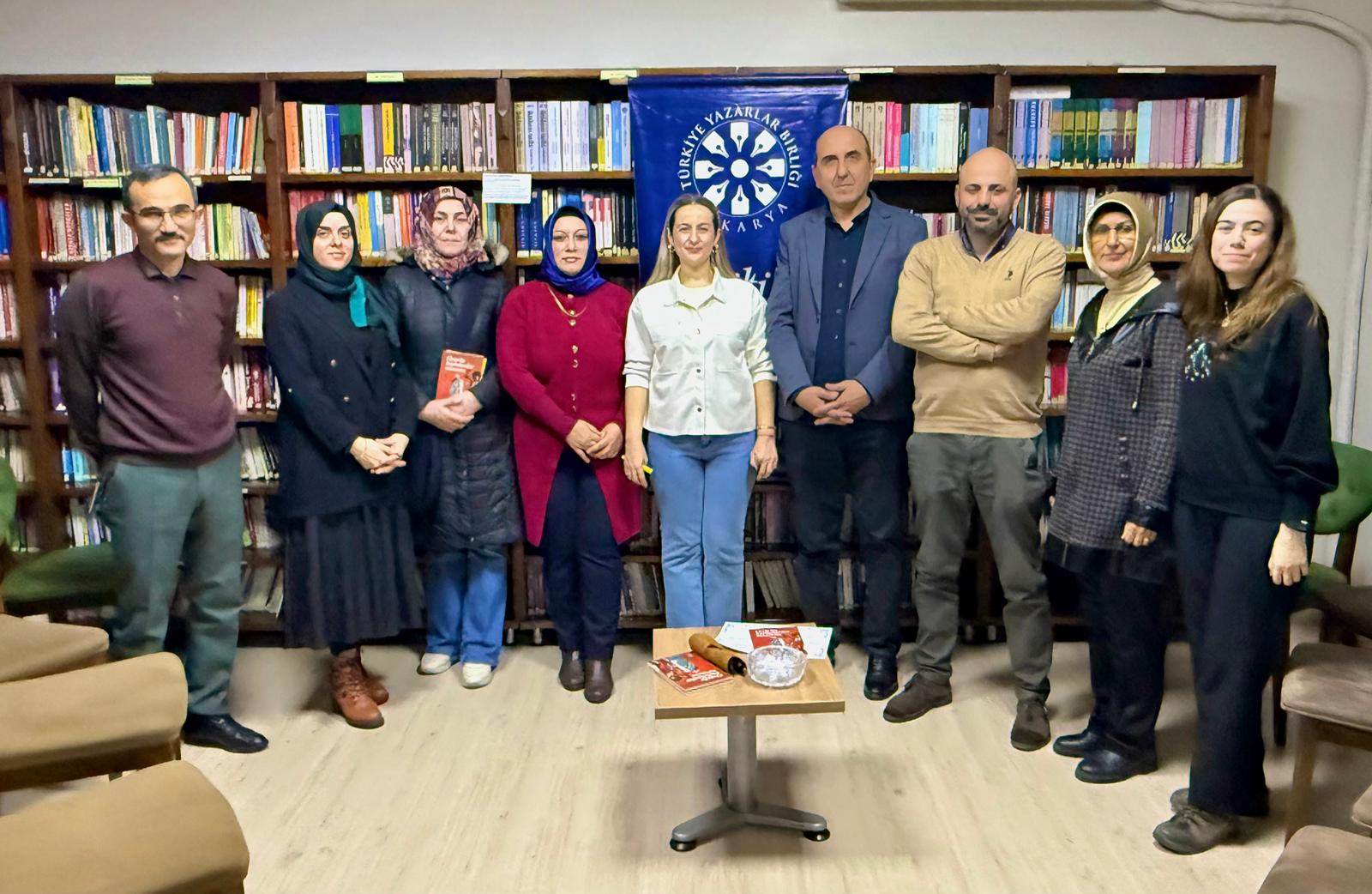 Vildan Külahlı Tanış'a söyleşi ve imza günü