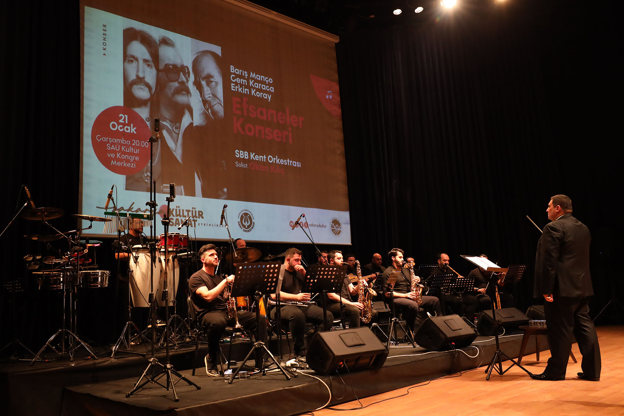 Efsaneler unutulmaz konserle anıldı