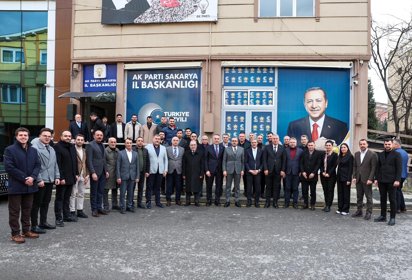 Liderimizin Yolunda Durmadan Çalışacağız