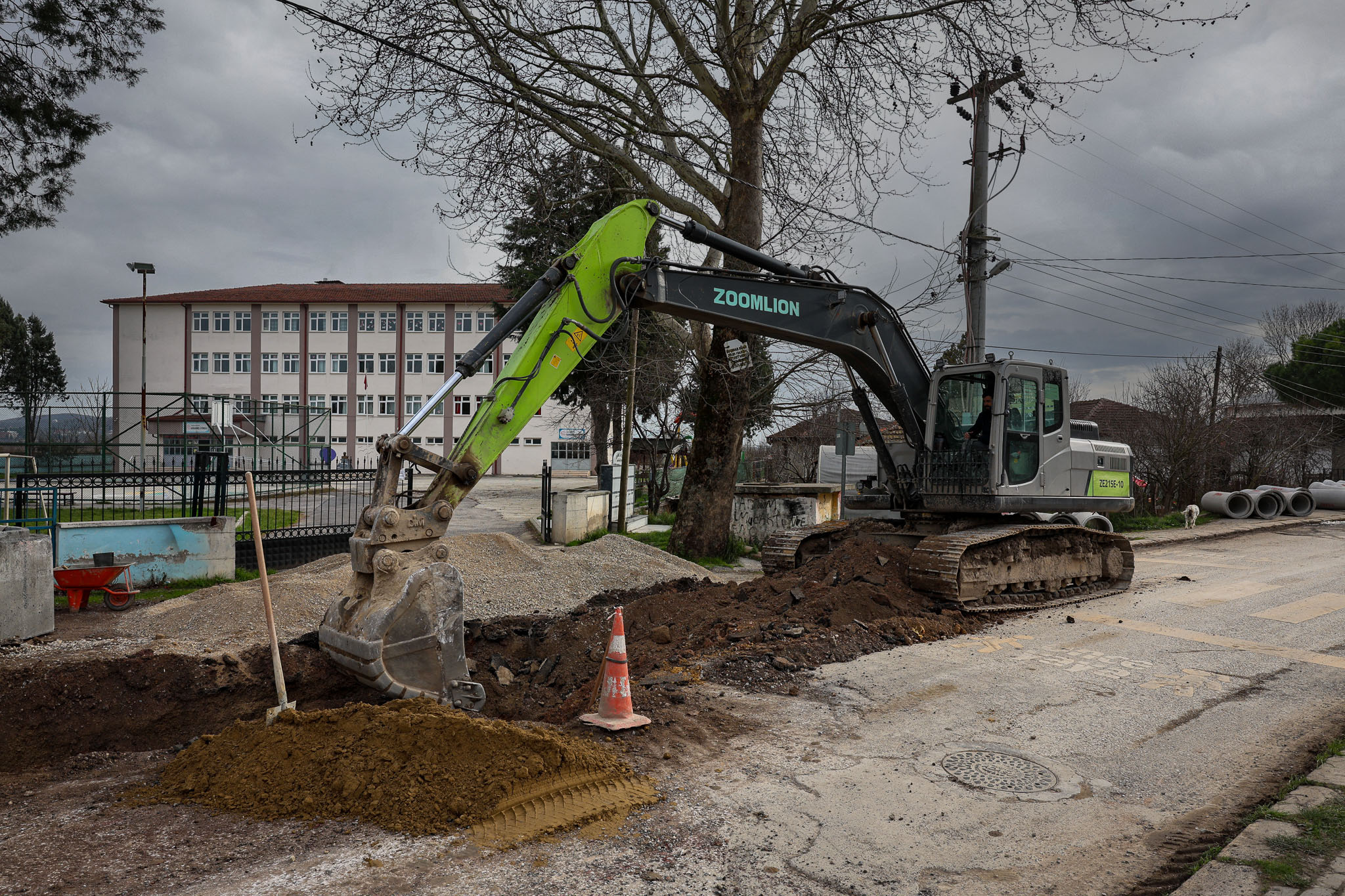 Karakamış'ın altyapısı yenileniyor