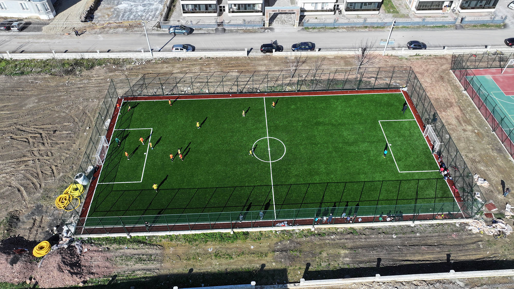 Hanlıköy’de çocuklar sporu seviyor