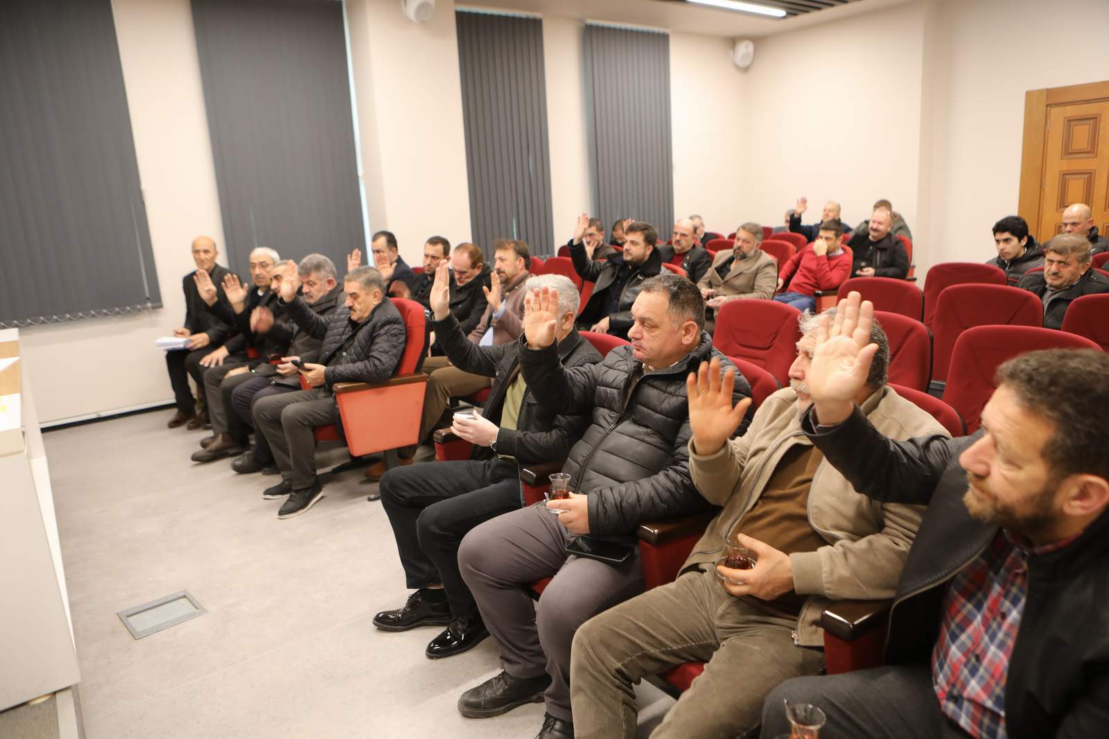 Arifiye Meclisinde yatırımlar konuşuldu