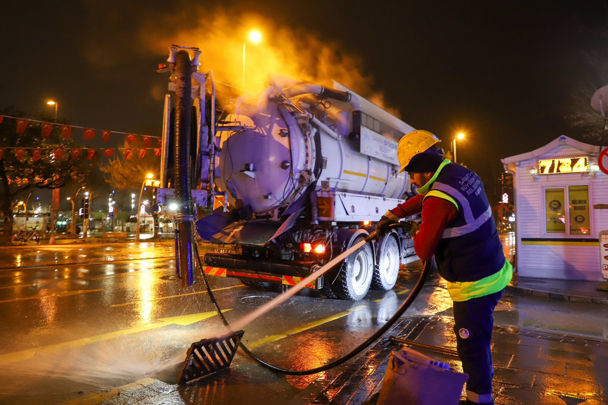 Yağmur suları taşkına değil kaynağa dönüştü
