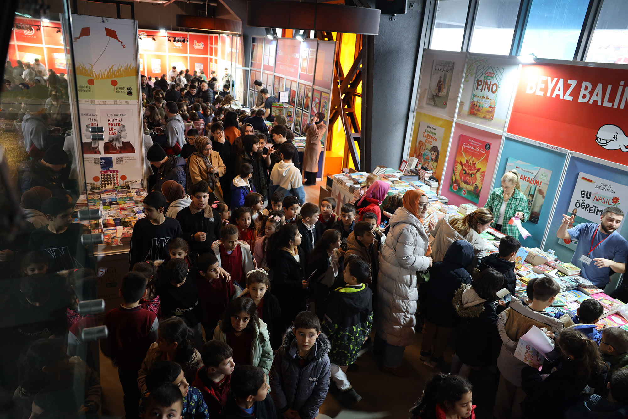 10 binden fazla misafir geldi