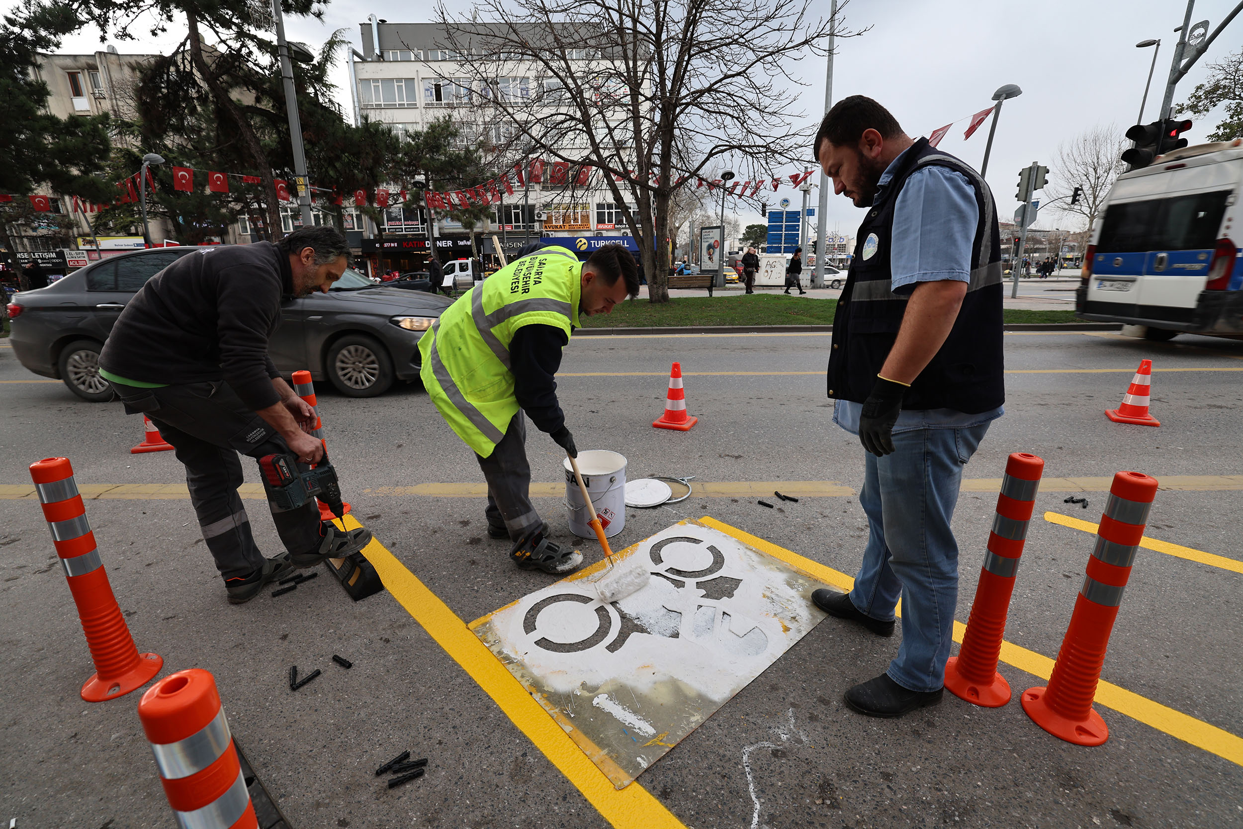 Motosikletler için düzenli park alanları