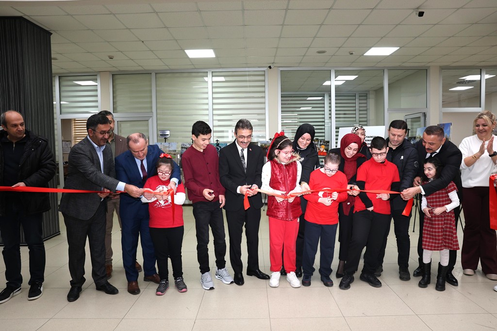 ERENLER BELEDİYESİNDE ANLAMLI SERGİ