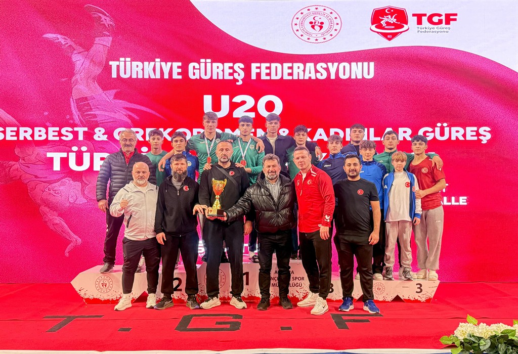 Madalyalar arka arkaya geldi