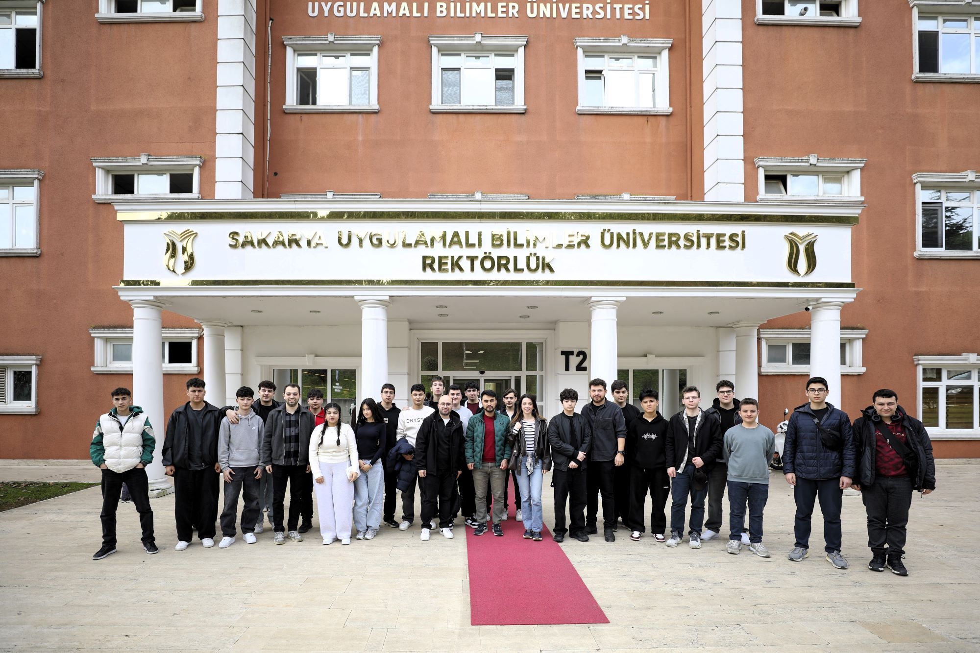 Teknoloji lisesi öğrencileri SUBÜ’yü ziyaret etti