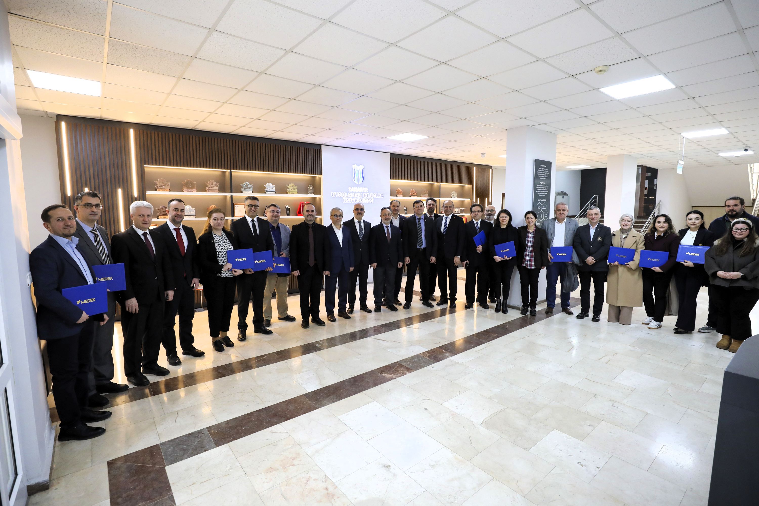 SUBÜ’nün akredite programları belgelerini teslim aldı