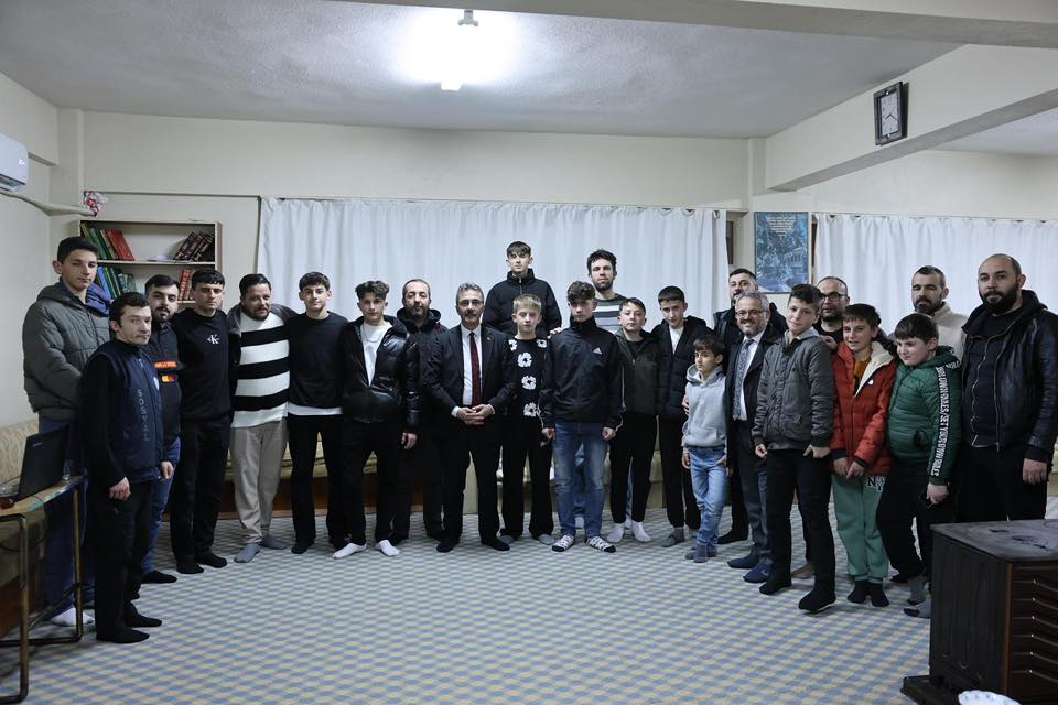 ERENLER'DE GÖNÜL KÖPRÜLERİ GÜÇLENİYOR